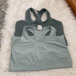Athleta Momentum Tank bundle